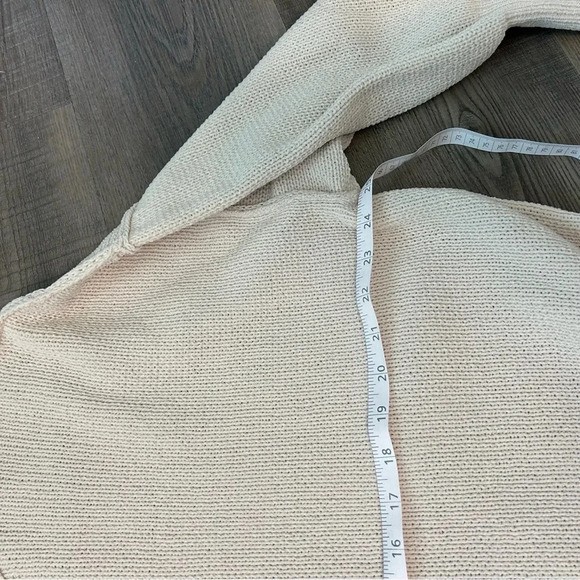 Abercrombie knit sweater - Picture 6 of 7